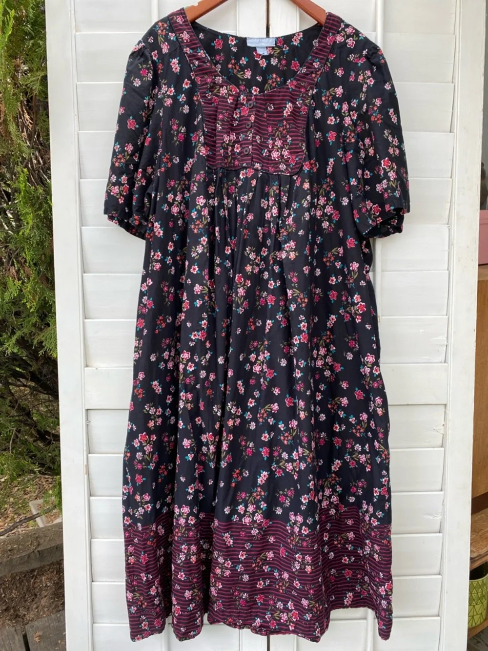 Only Necessities Black Nightdress MuuMuu with Pink Floral and Burgundy Trim - Picture 1 of 4